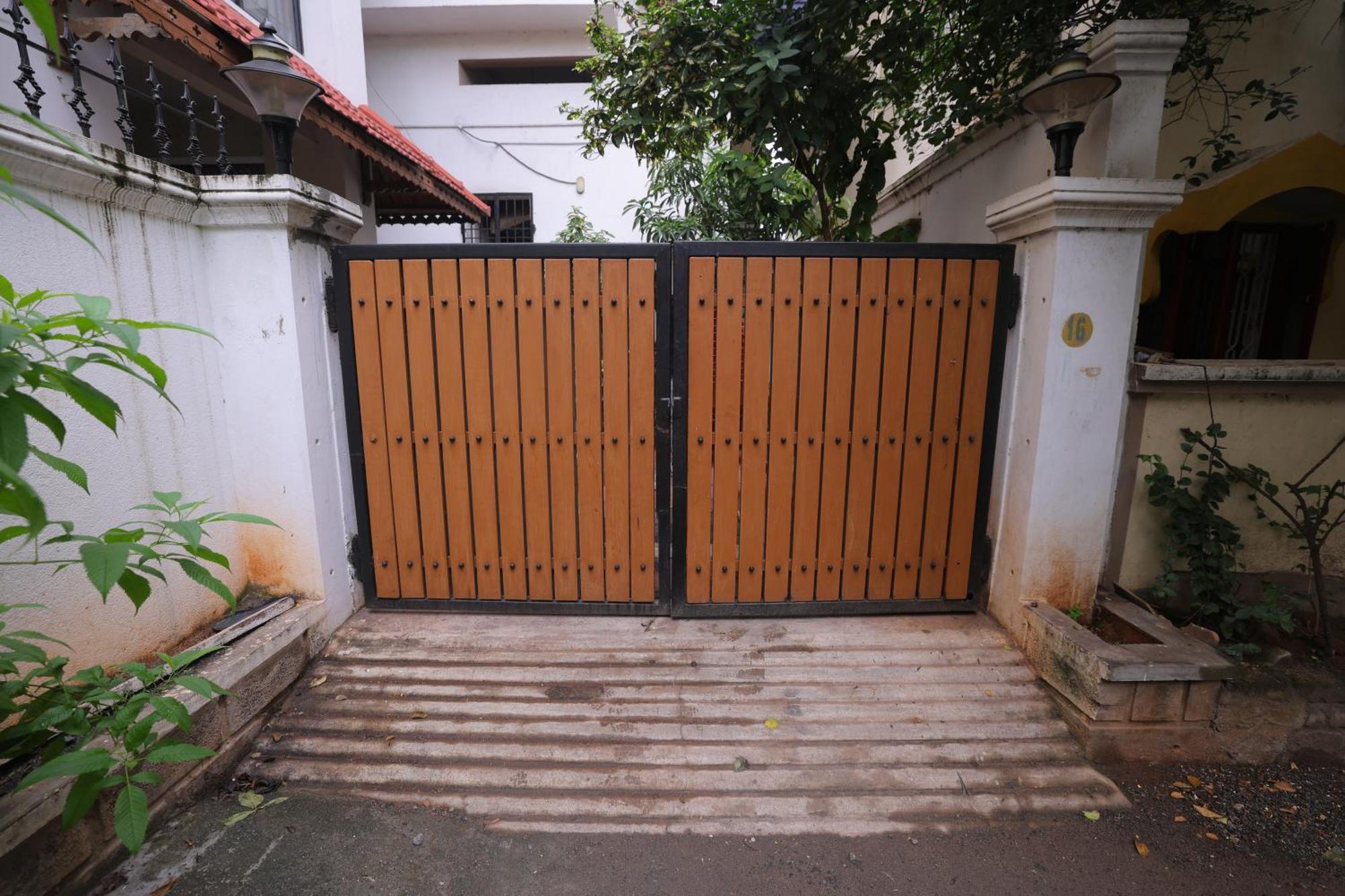 Sm Villa 蓬蒂切里 外观 照片